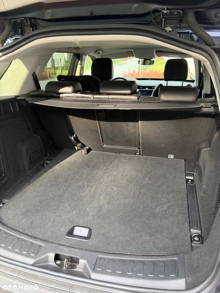 Land Rover Discovery Sport 2.0 D150 HSE - 10