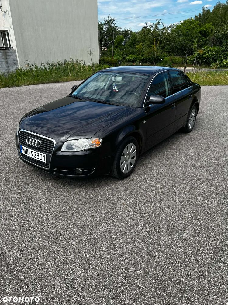 Audi A4 Limousine - 3
