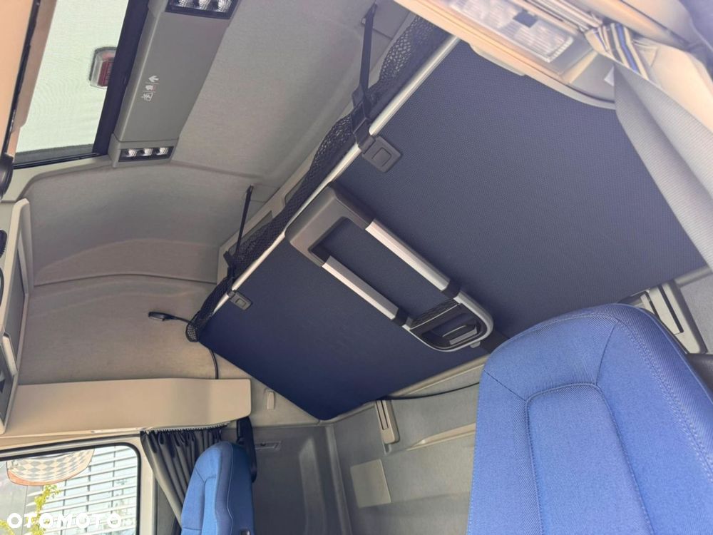 Volvo FH 4X2 460 Globetrotter - 12