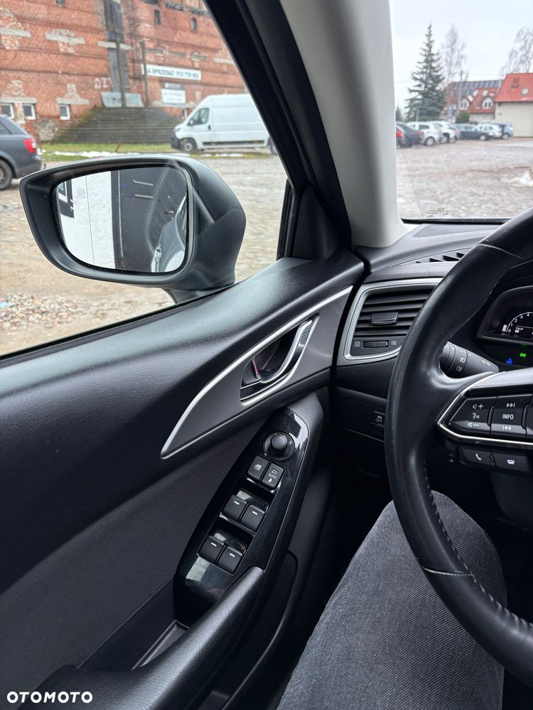 Mazda 3 2.0 Skyenergy EU6 - 24