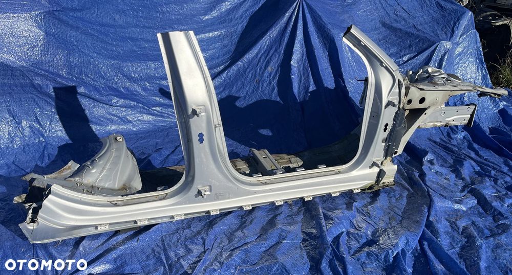 AUDI A6 C7 ĆWIARTKA PODŁUŻNICA FARTUCH LEWY PRZÓD PRAWY PRZÓD  PODŁUŻNICA SŁUPEK A SŁUPEK B PRÓG - 2
