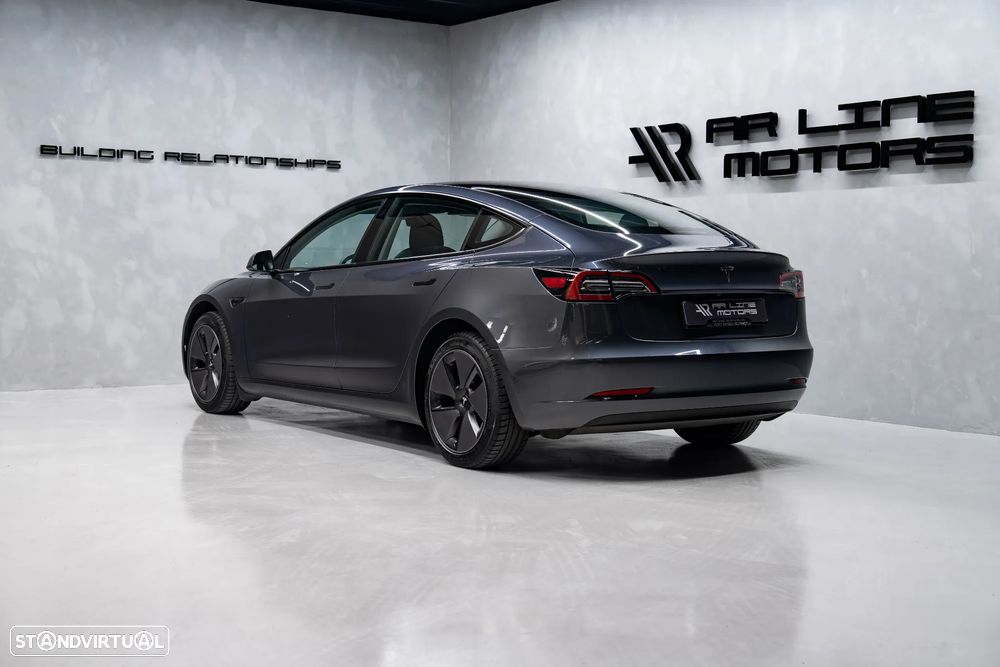 Tesla Model 3 Long Range Tração Traseira - 9