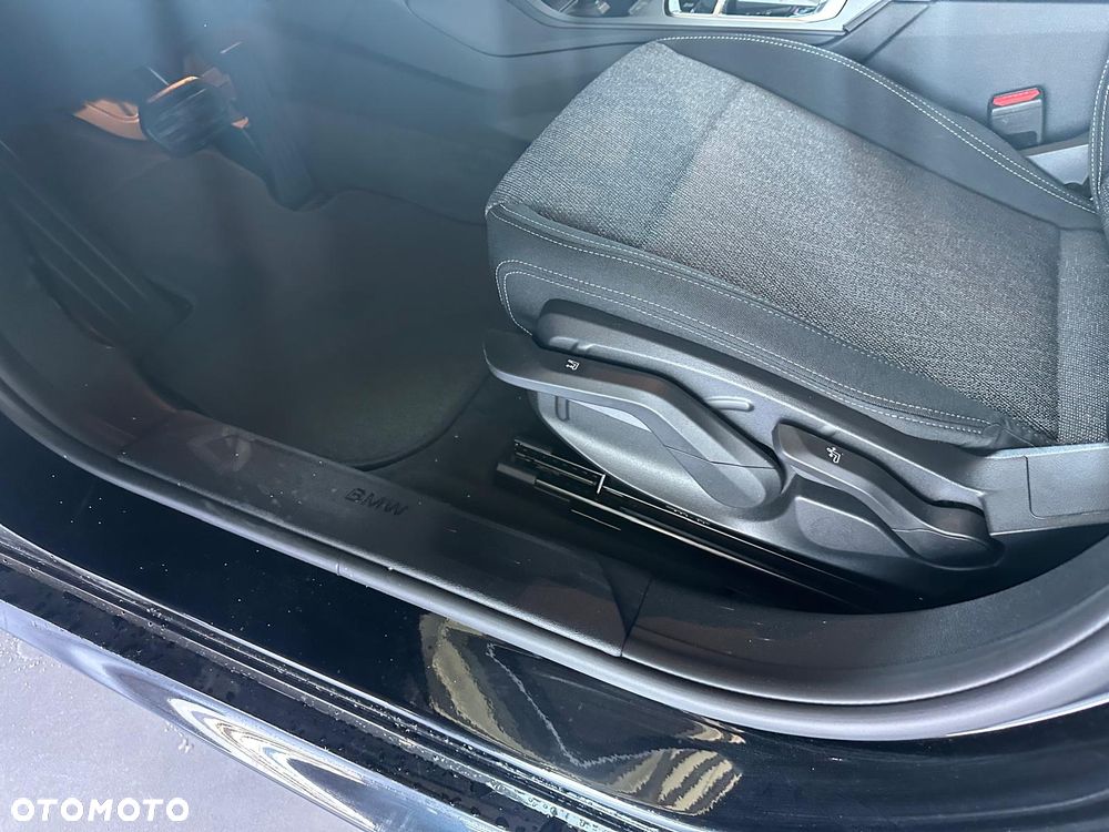 BMW Seria 1 118i - 13