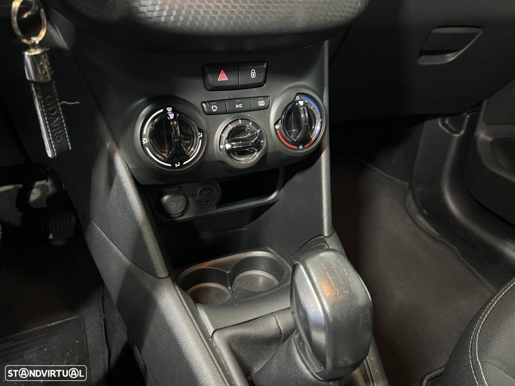 Peugeot 208 1.2 PureTech Style - 22