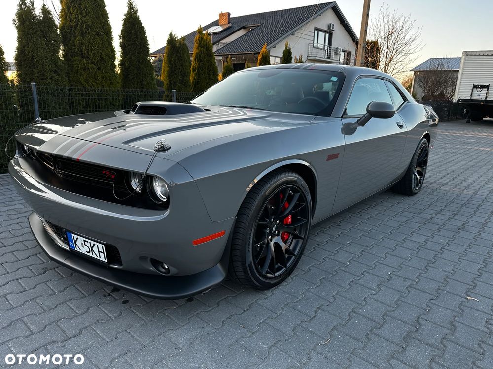 Dodge Challenger 6.4 Scat Pack - 1