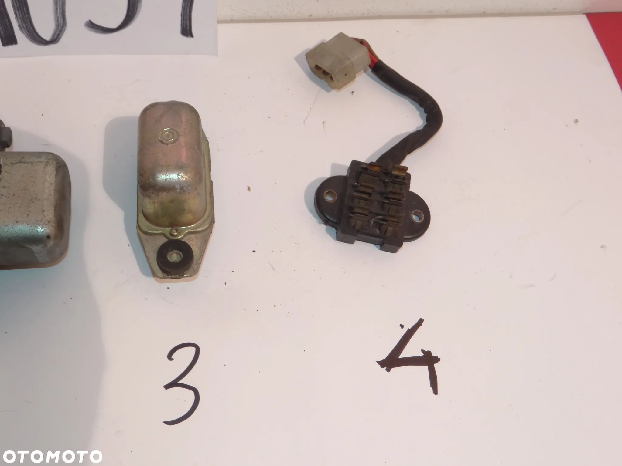 HONDA CB 750 500 FOUR REGULATOR NAPIĘCIA H094 - 4