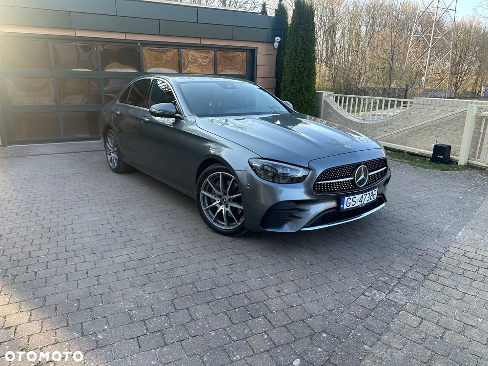 Mercedes-Benz Klasa E 200 4-Matic AMG - 19