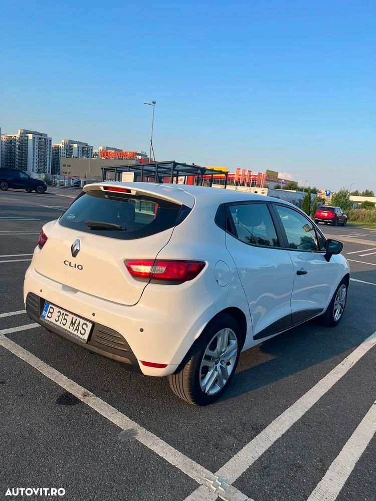 Renault Clio - 2