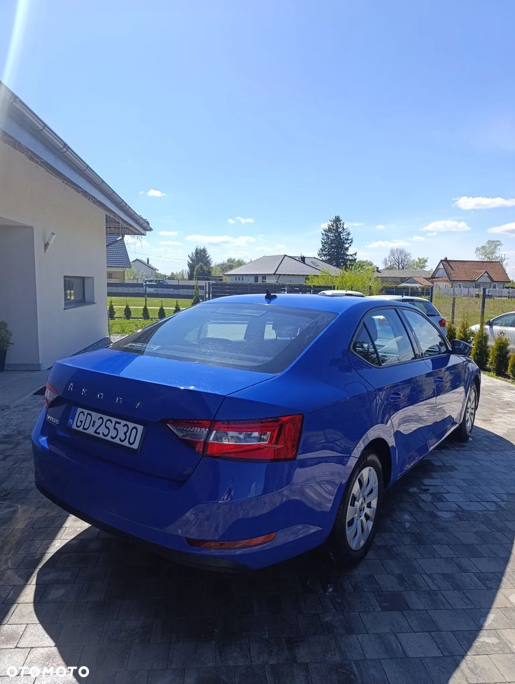 Skoda Superb 1.5 TSI ACT Active DSG - 4