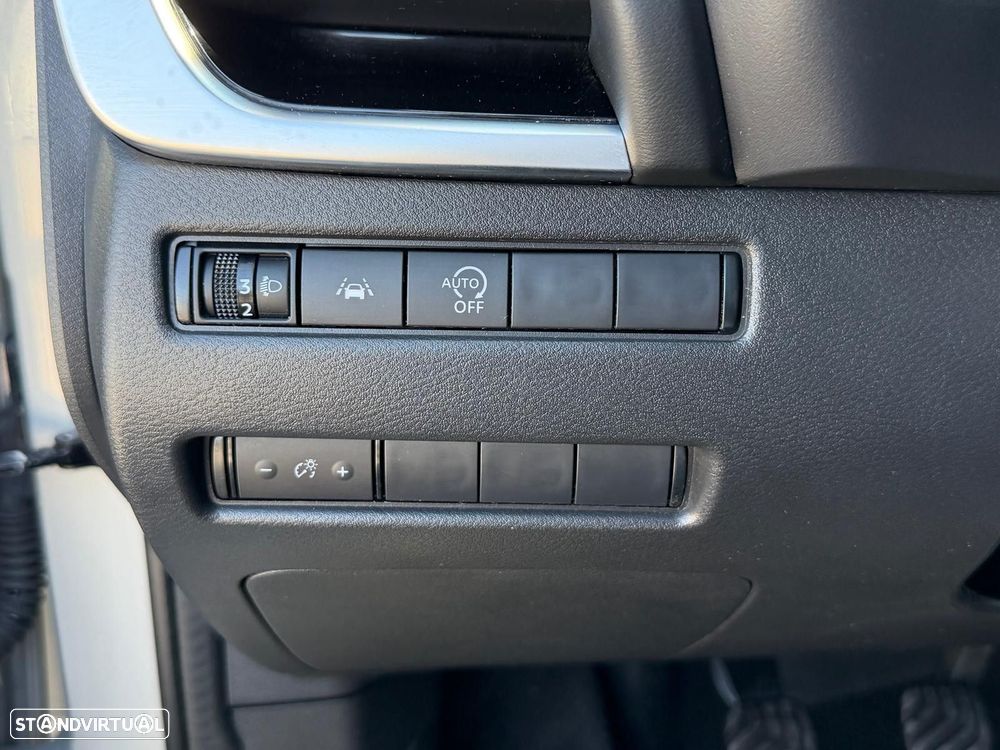 Nissan Qashqai 1.3 DIG-T N-Connecta LED - 19