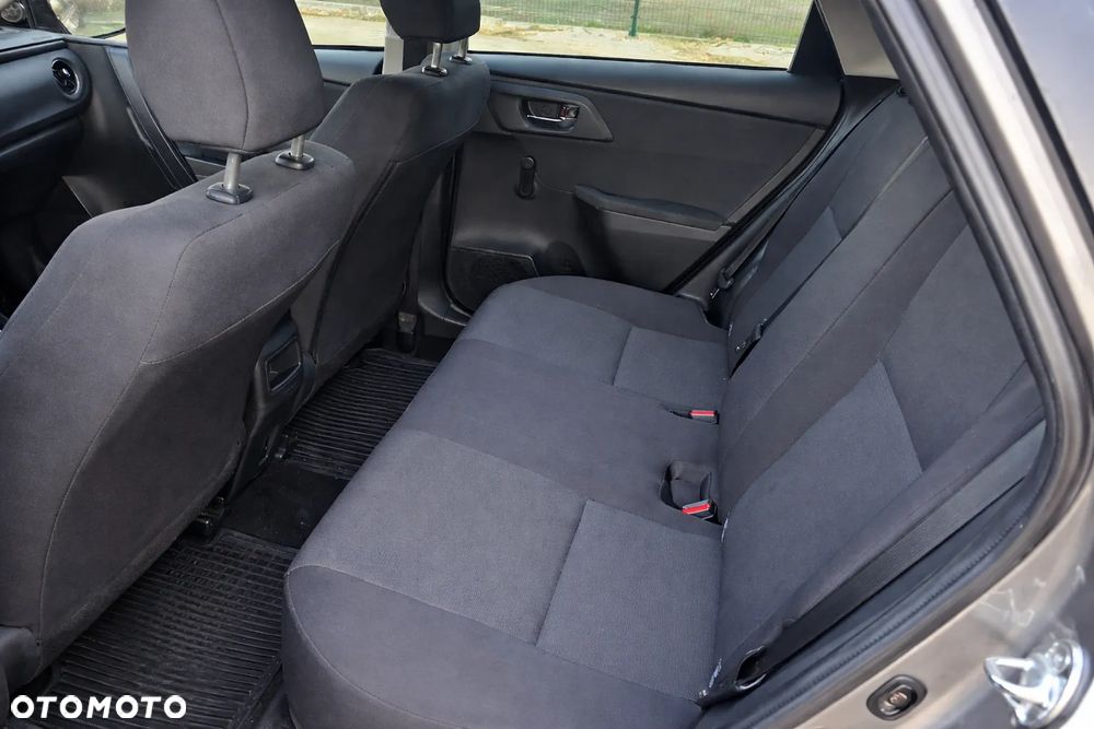 Toyota Auris 1.6 Active - 3