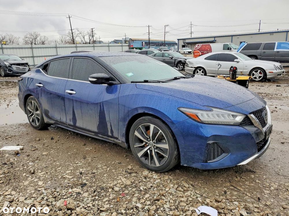 Nissan Maxima - 15