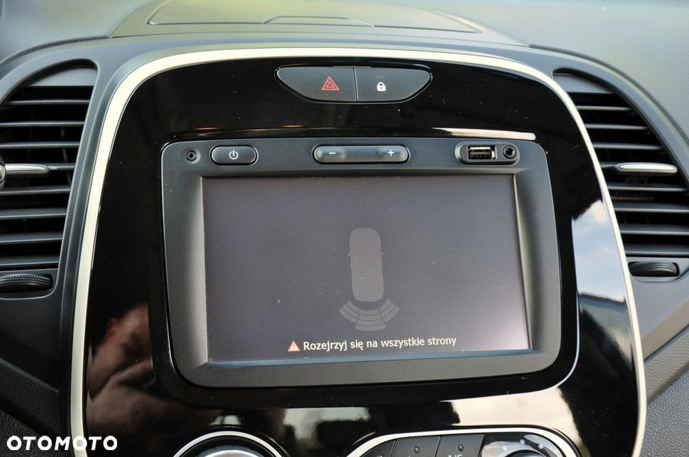 Renault Captur - 32