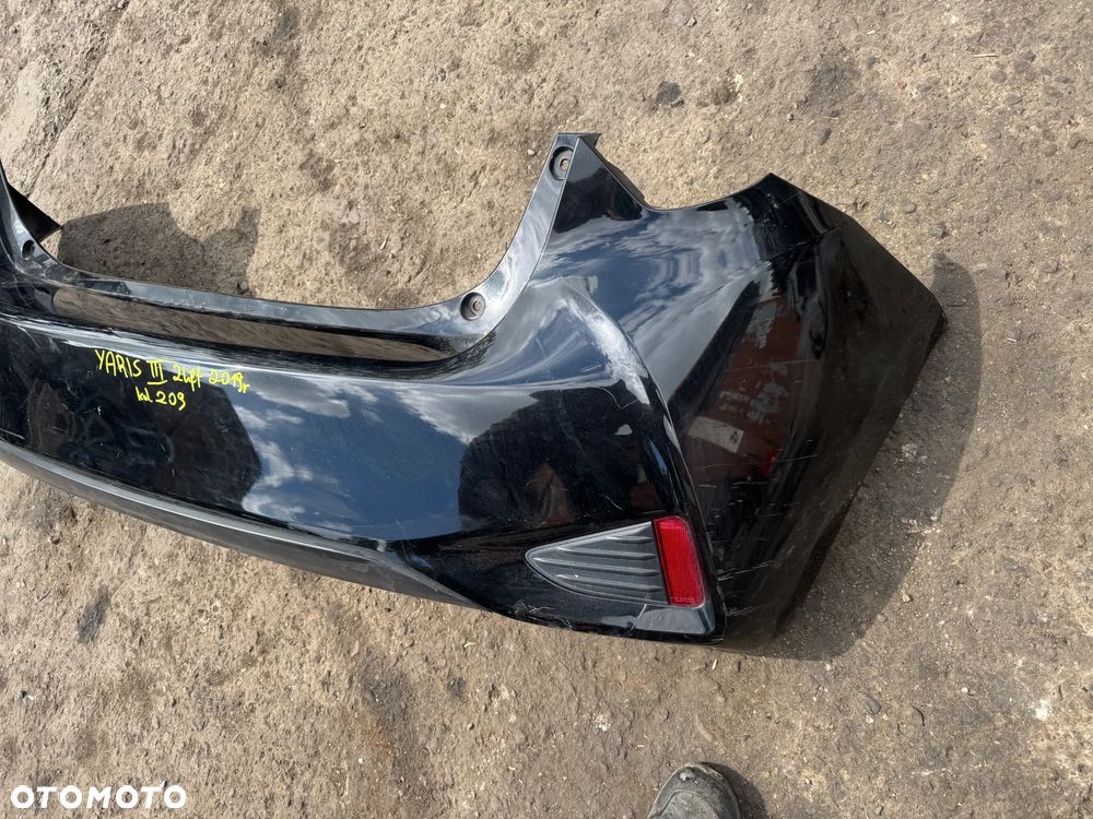 Zderzak Toyota Yaris III lift 2019r tył tylny kolor 209 OE - 2