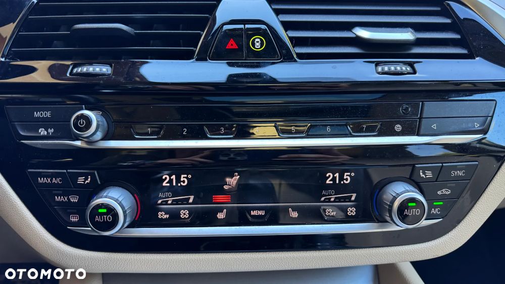 BMW Seria 5 520d Sport Line - 26