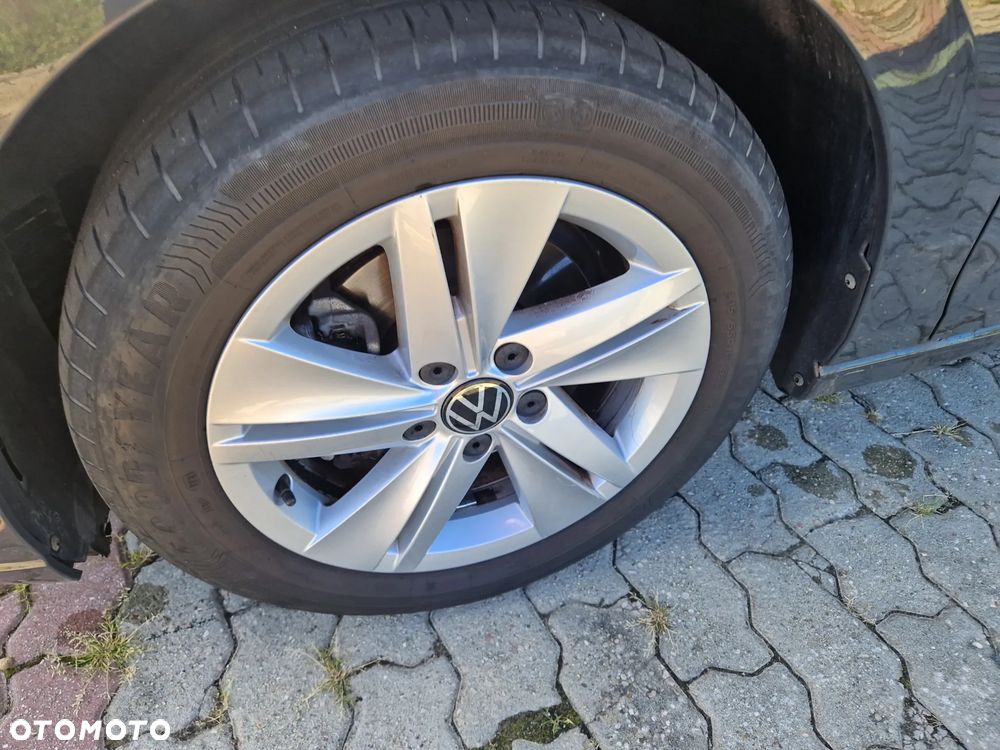 Volkswagen Golf - 9