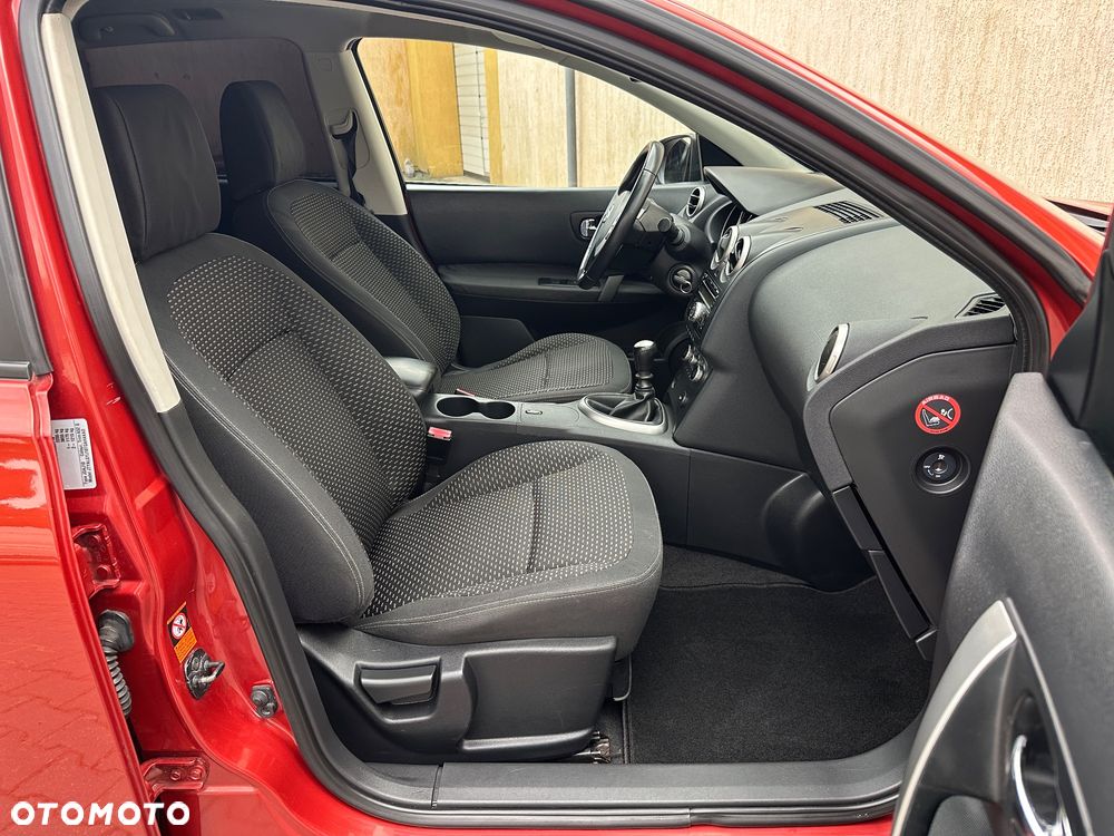 Nissan Qashqai+2 2.0 dCi DPF acenta - 26