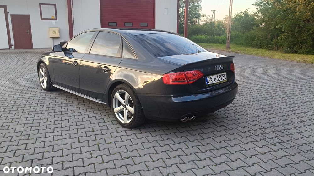 Audi A4 Limousine - 3