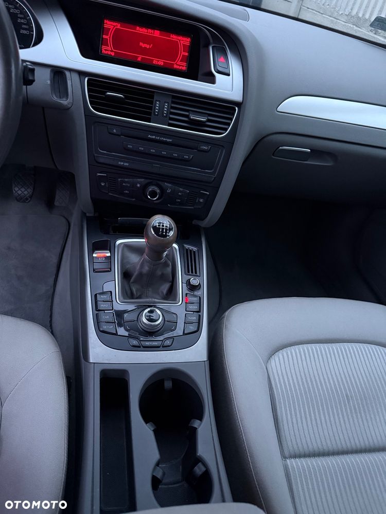 Audi A4 Limousine 2.0 TDI - 8