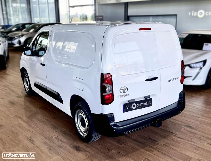 Toyota Proace City 1.5D L1 Comfort 3 Lugares c/IVA DEDUTÍVEL - 4