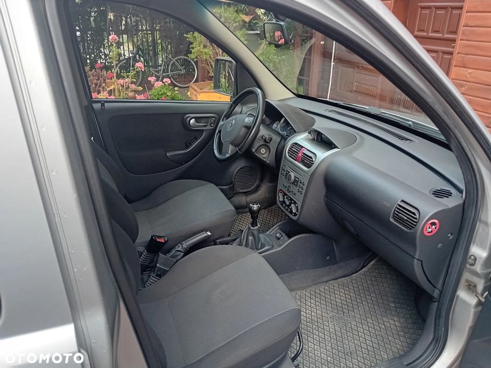 Opel Combo Tour Cosmo - 7