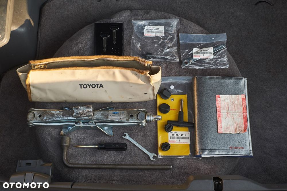 Toyota Supra 3.0 Turbo - 11