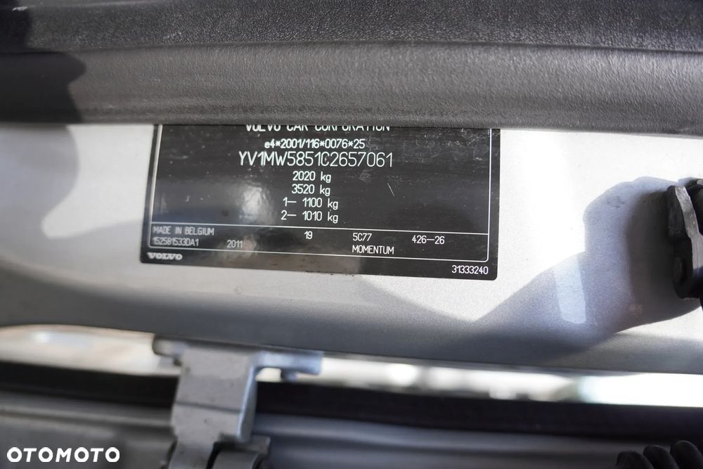 Volvo V50 D3 Momentum - 12
