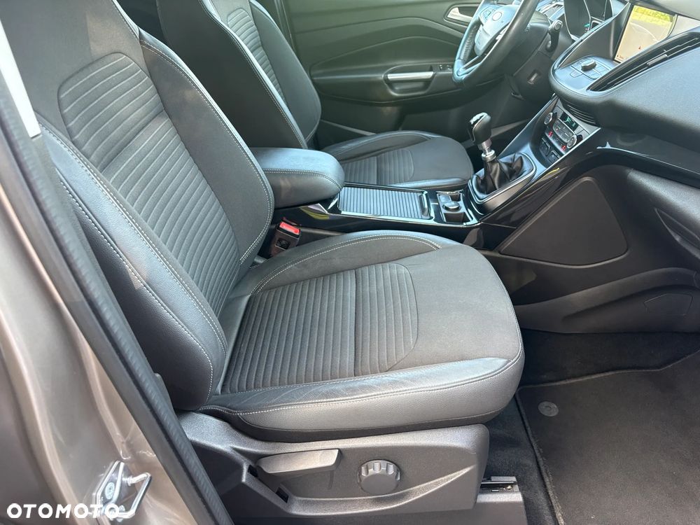 Ford Kuga 1.5 EcoBoost FWD Titanium ASS - 17