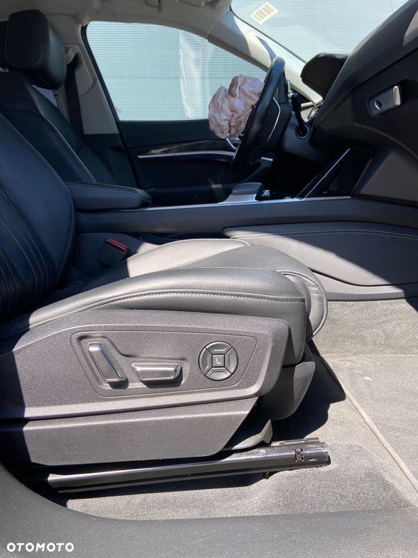 Audi e-tron 55 Quattro Advanced - 17