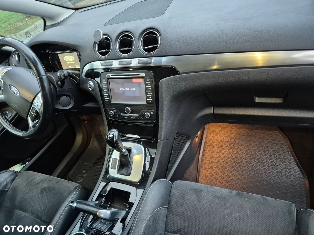 Ford S-Max 2.0 TDCi DPF Titanium - 8