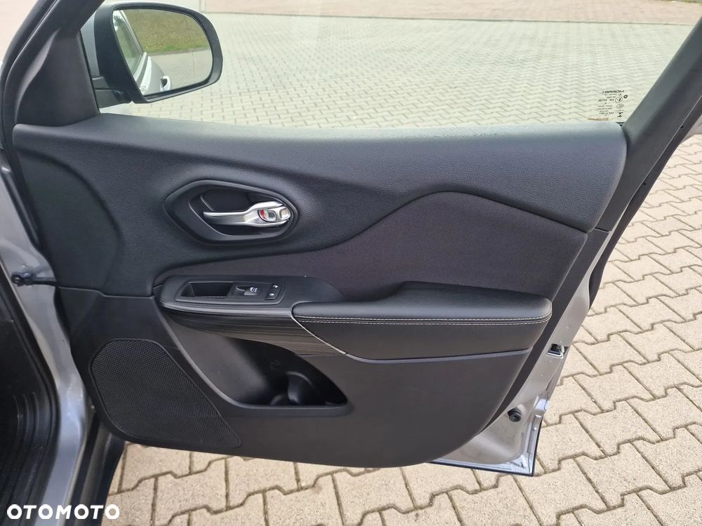 Jeep Cherokee 2.2 Multijet Active Drive I Automatik Night Eagle - 25