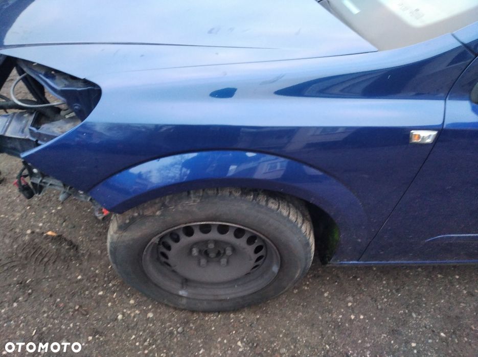 Na części Opel Astra III H Z21B Silnik Skrzynia Maska Zderzak Drzwi Klapa Szyba - 2