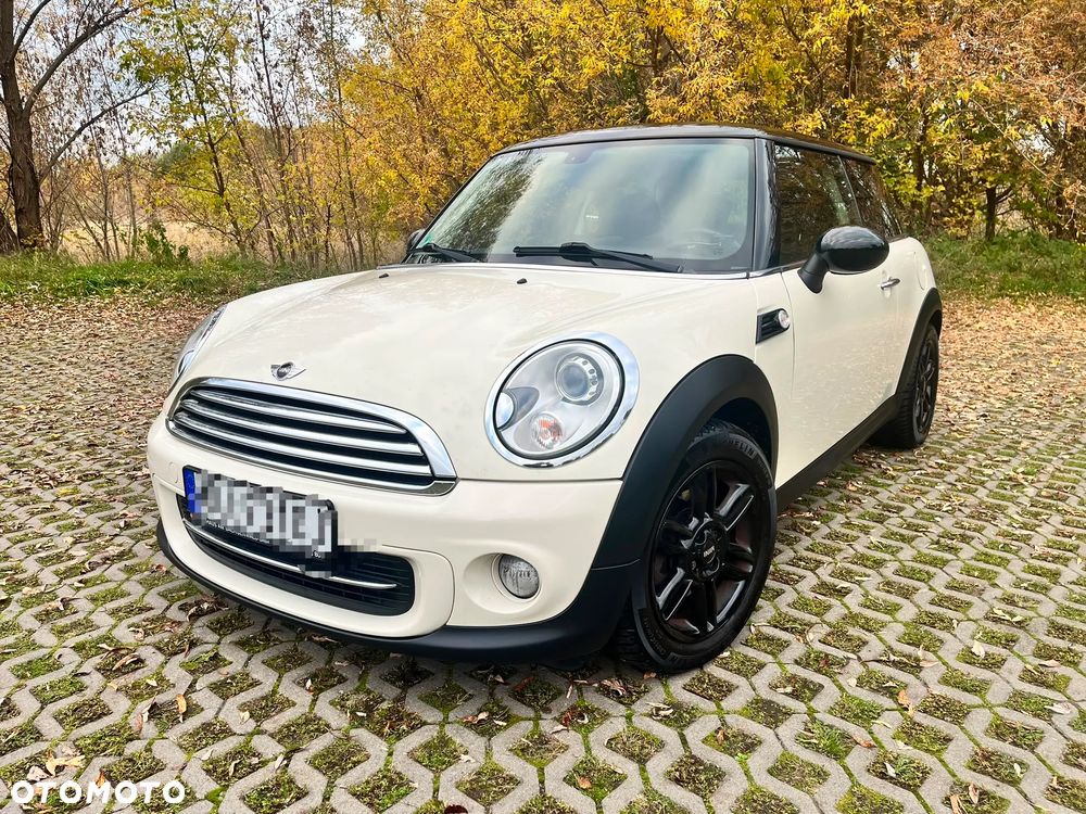 MINI Cooper 50 Mayfair - 1