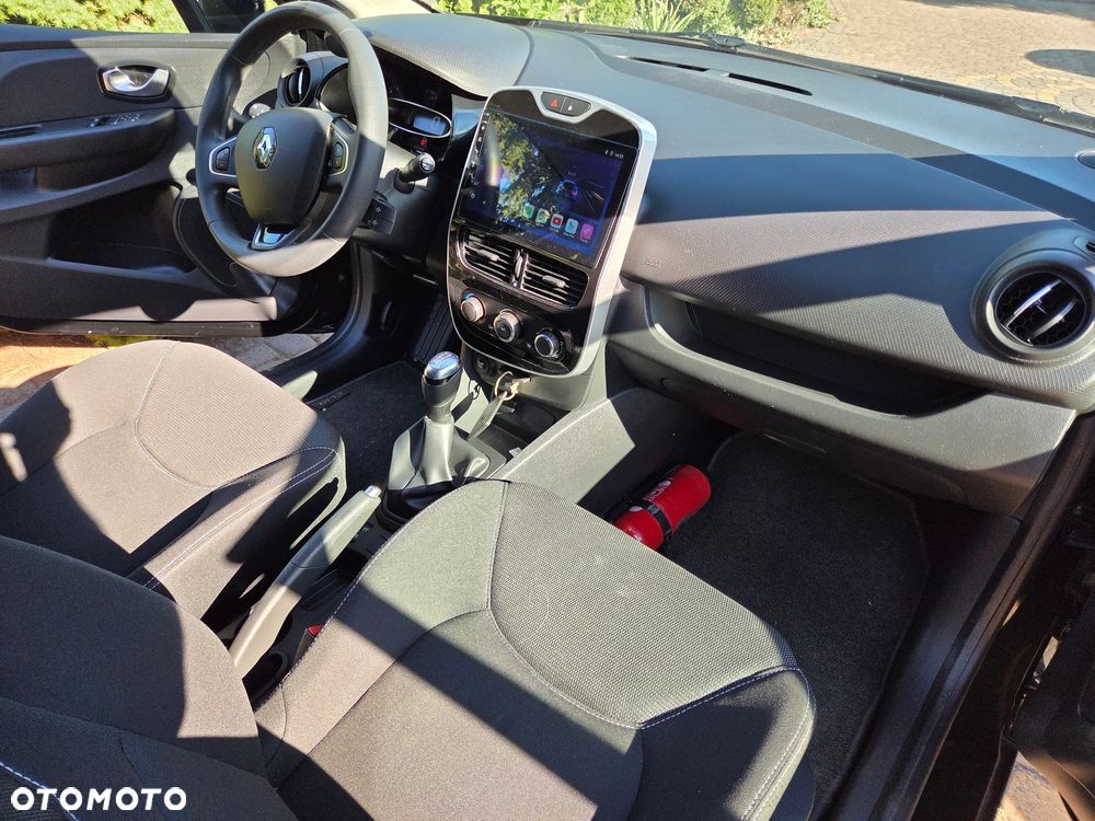 Renault Clio 1.2 16V 75 Business - 9