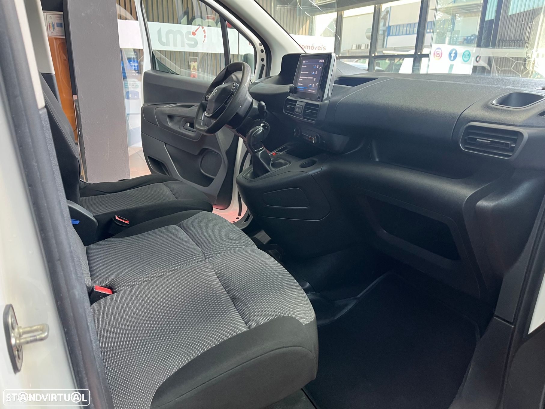 Peugeot Partner 1.5 BlueHDi Pro Standard - 9