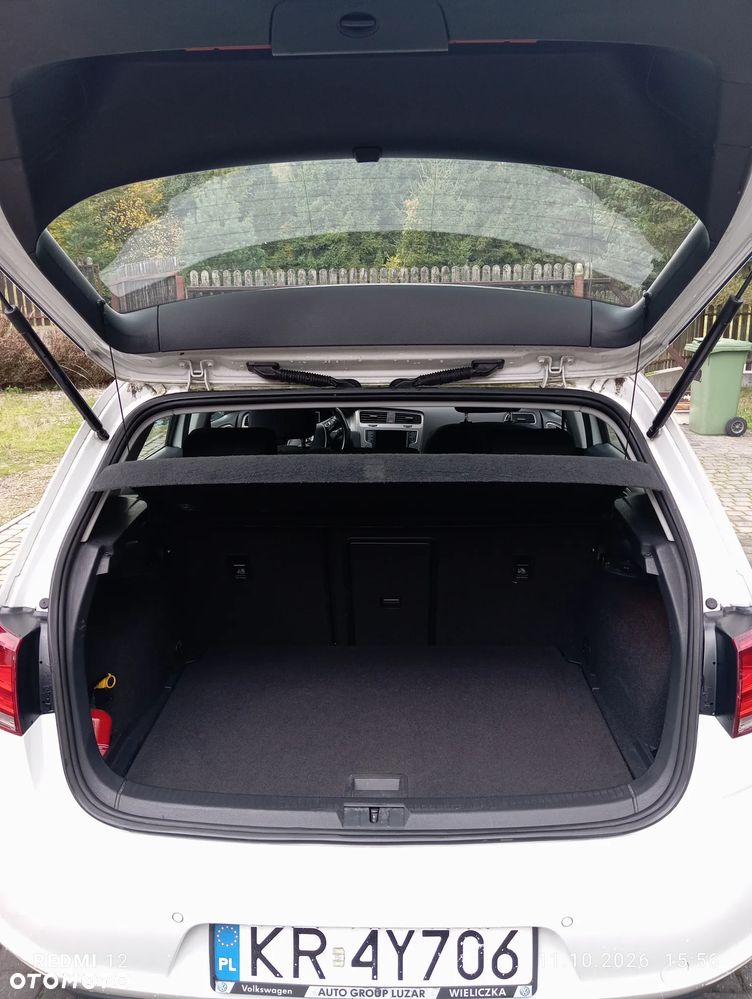 Volkswagen Golf - 10