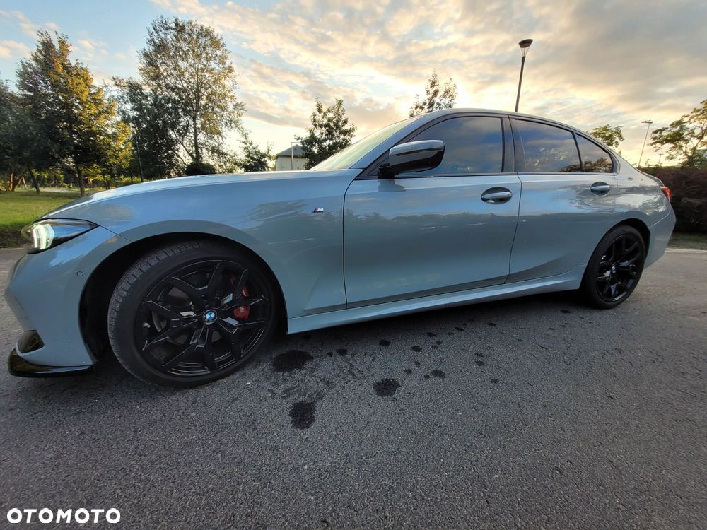 BMW Seria 3 330i xDrive M Sport - 10