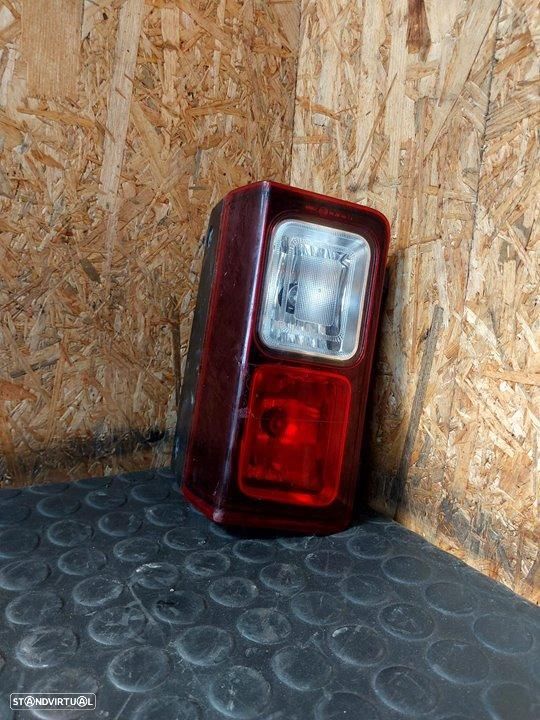 FAROLIM TRASEIRO ESQUERDO PARA-CHOQUES RENAULT TRAFIC III COMBI - 1
