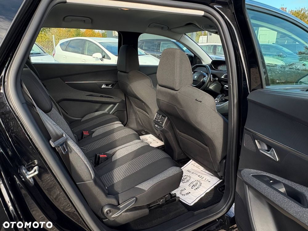 Peugeot 5008 1.2 PureTech Active S&S EAT8 - 15