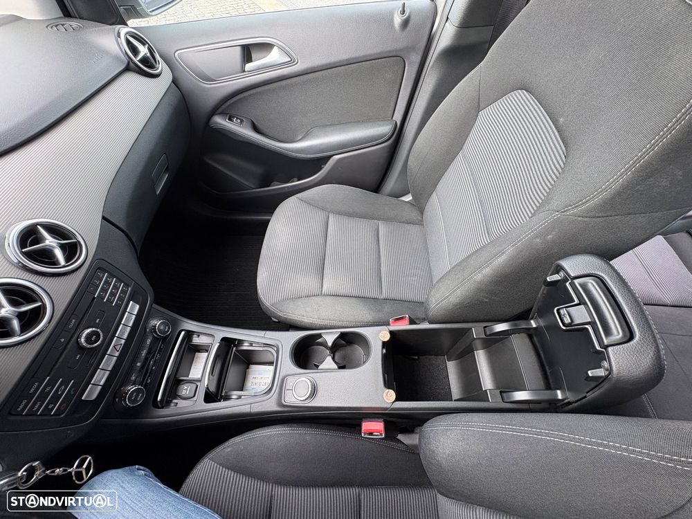 Mercedes-Benz B 200 CDi Style Aut. - 28