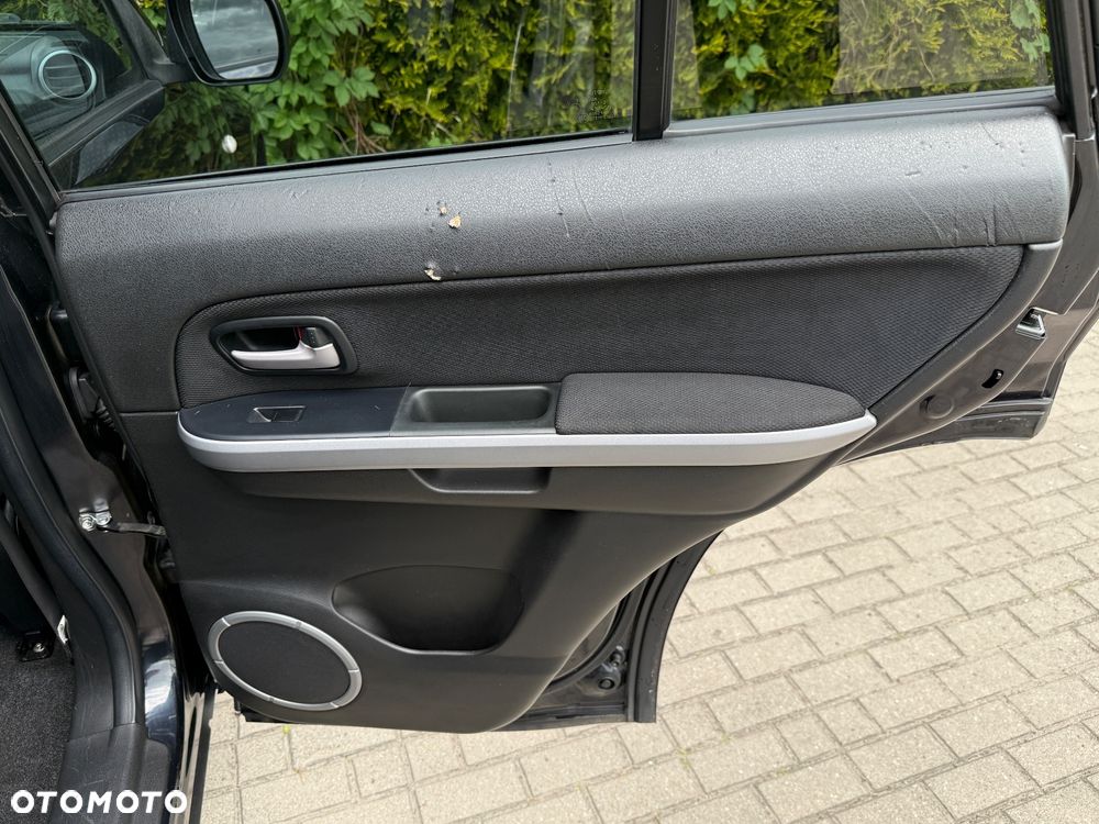 Suzuki Grand Vitara 2.0 Club - 24