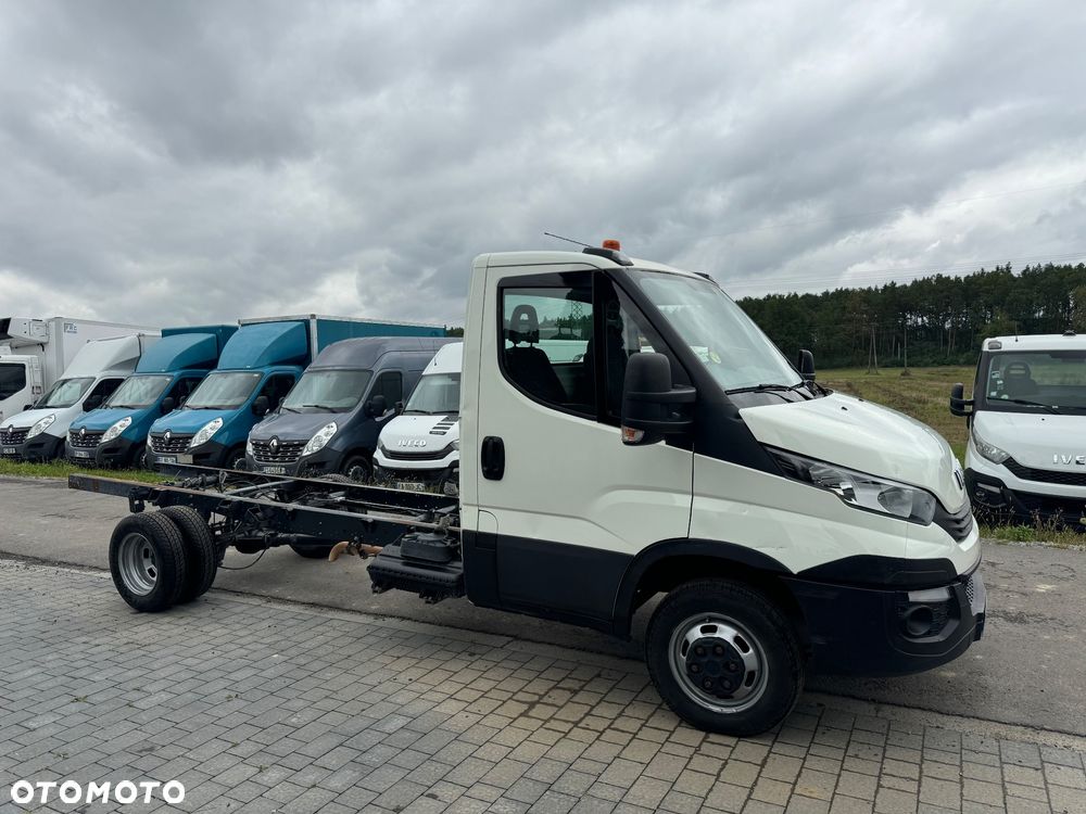 Iveco Daily 35c15 // Rozstaw osi 4,10 // SUPER STAN - 4