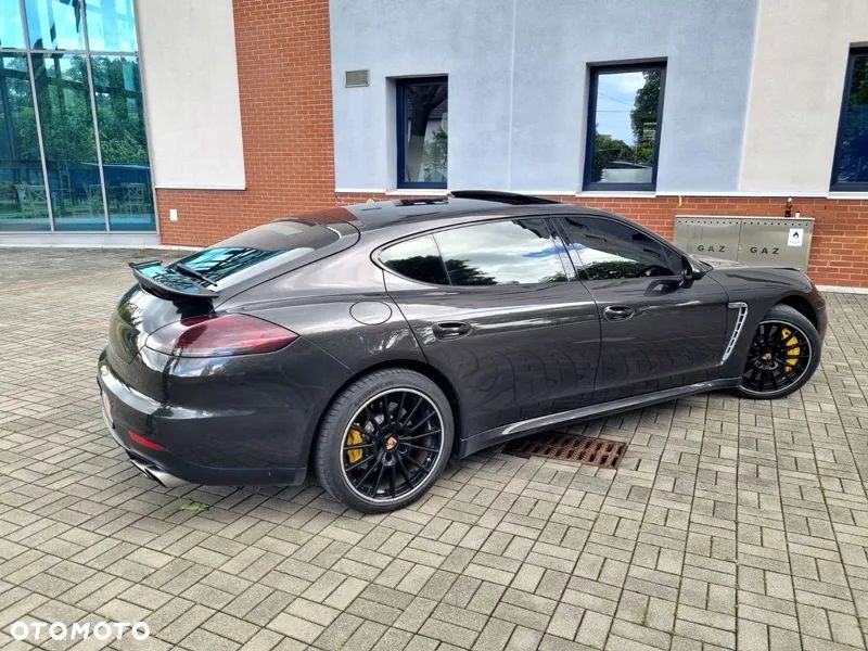 Porsche Panamera Turbo S Executive PDK - 4