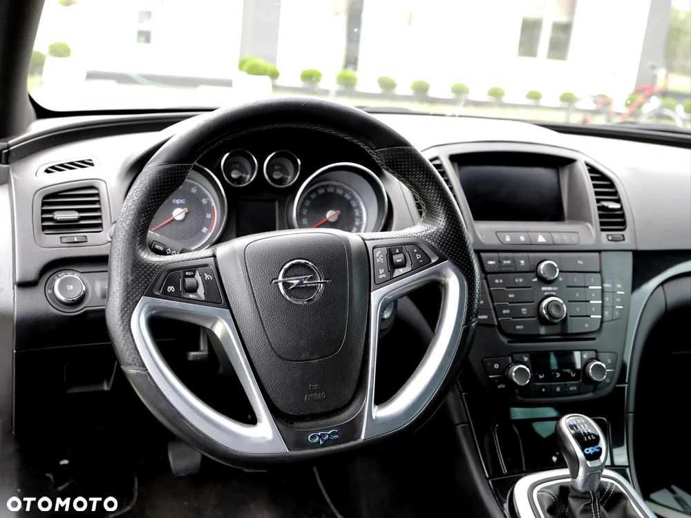 Opel Insignia 2.8 T V6 OPC - 13