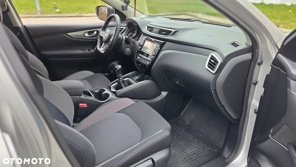 Nissan Qashqai 1.6 DIG-T N-Connecta - 11