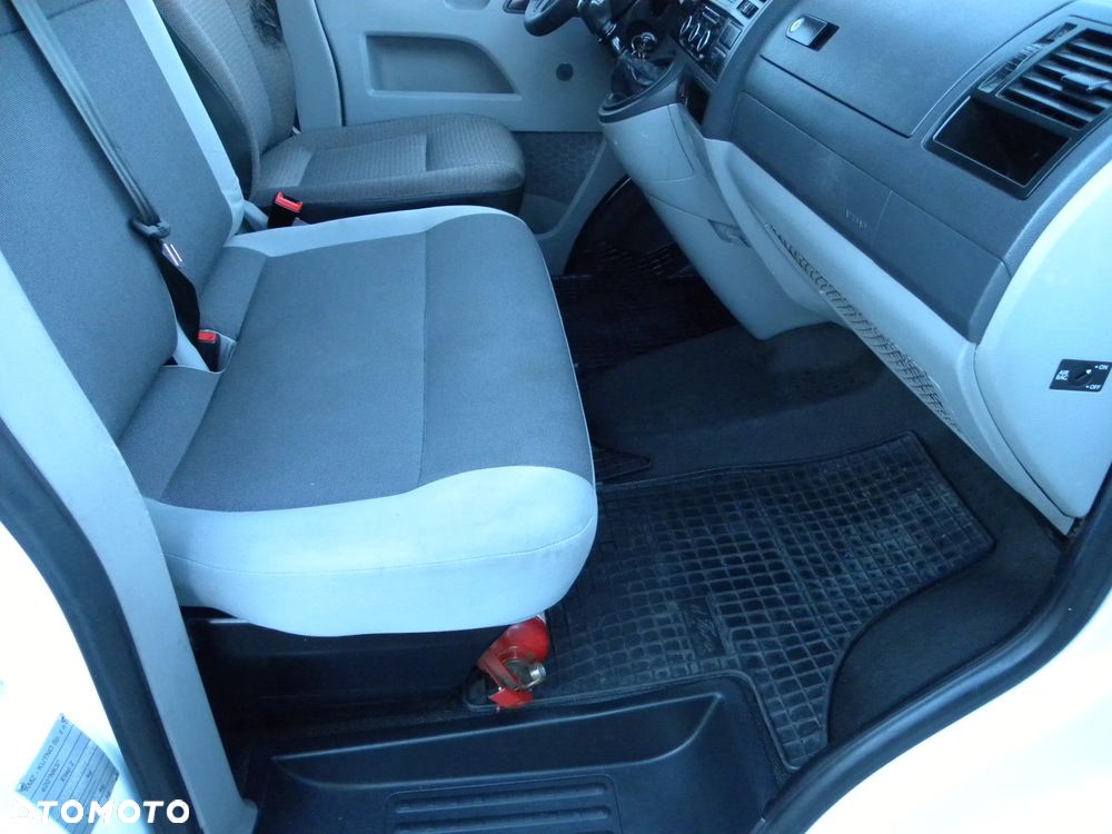 Volkswagen T5 - 5
