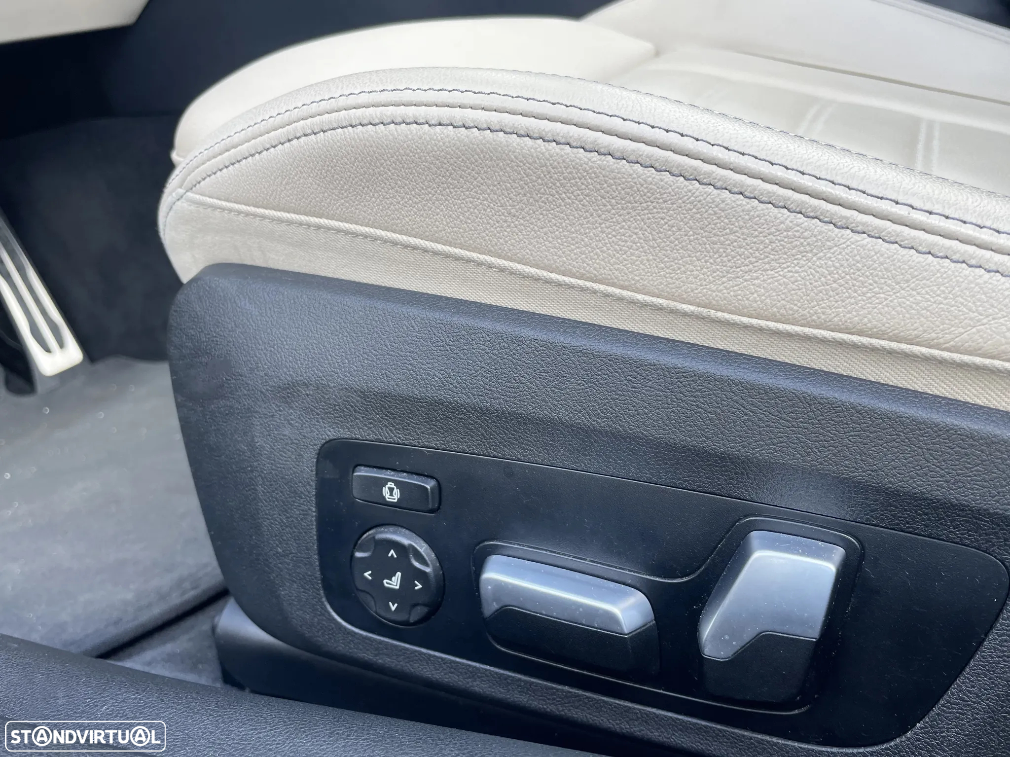 BMW 420 d Pack Desportivo M Auto - 29
