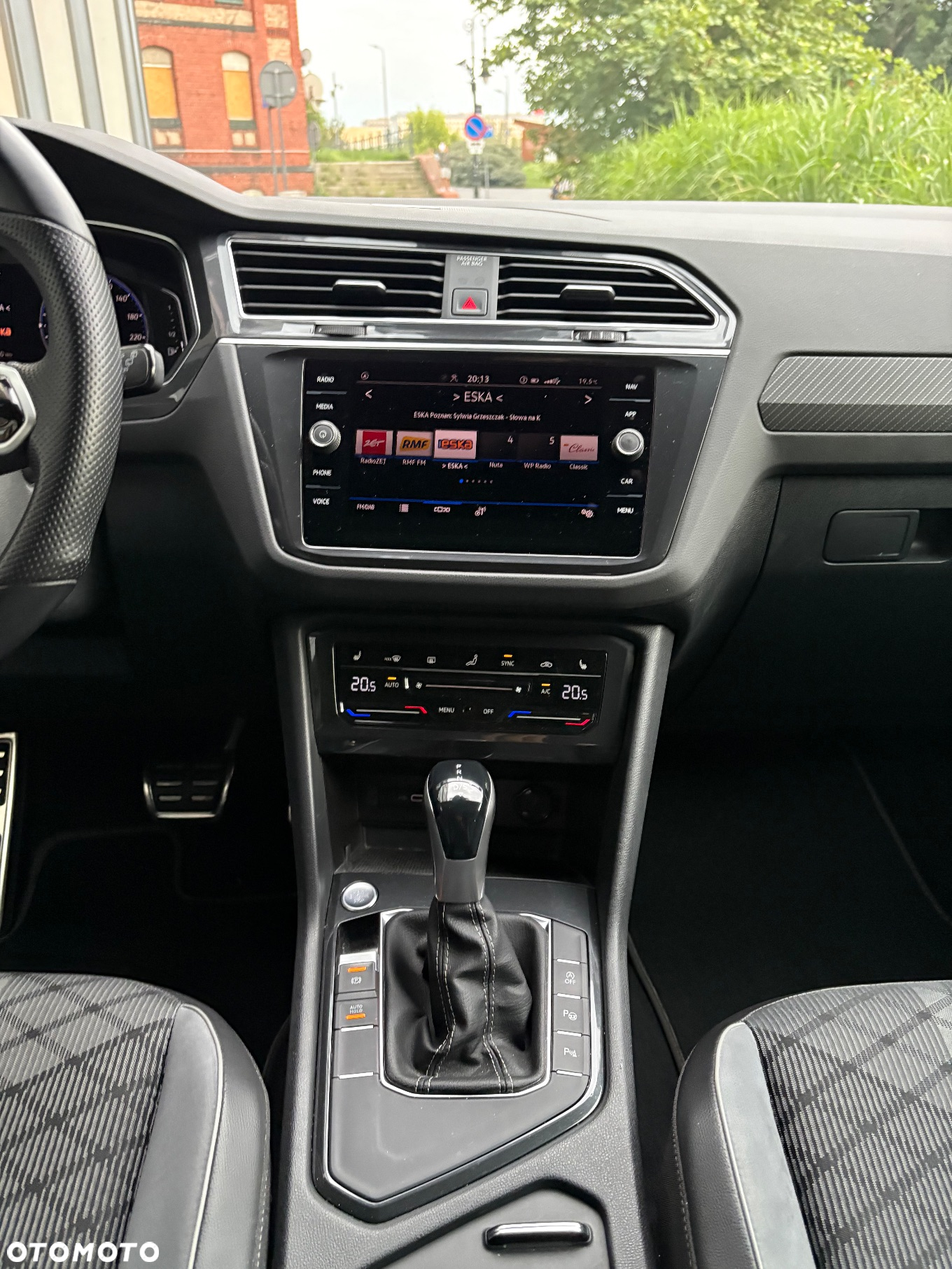 Volkswagen Tiguan - 17