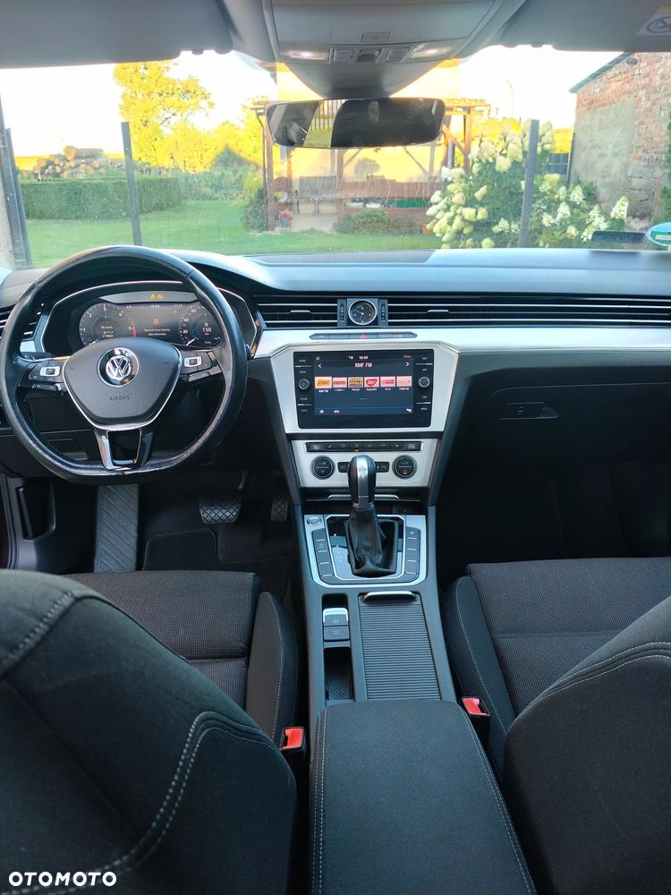 Volkswagen Passat 1.6 TDI (BlueMotion Technology) DSG Comfortline - 6