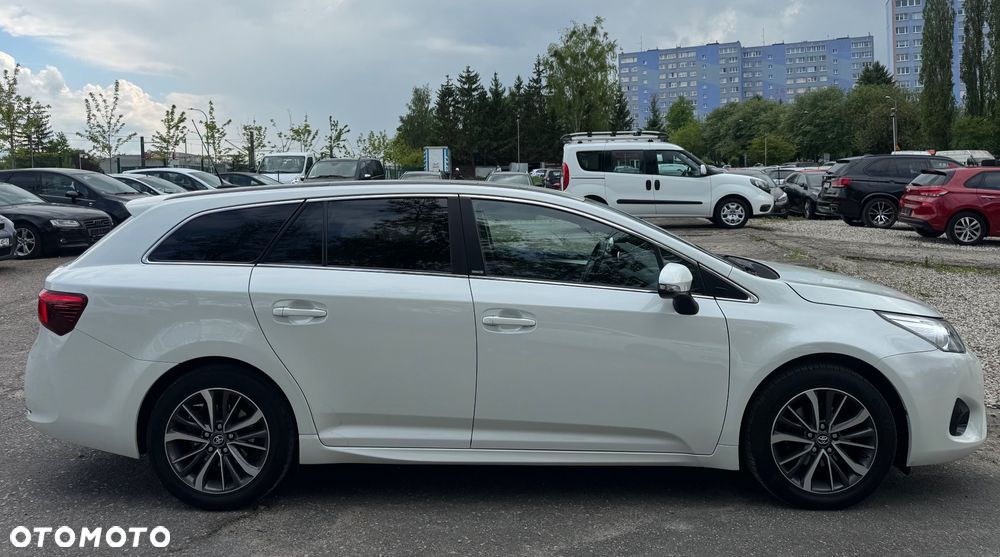 Toyota Avensis Touring Sports 1.8 Multidrive S Edition-S - 6